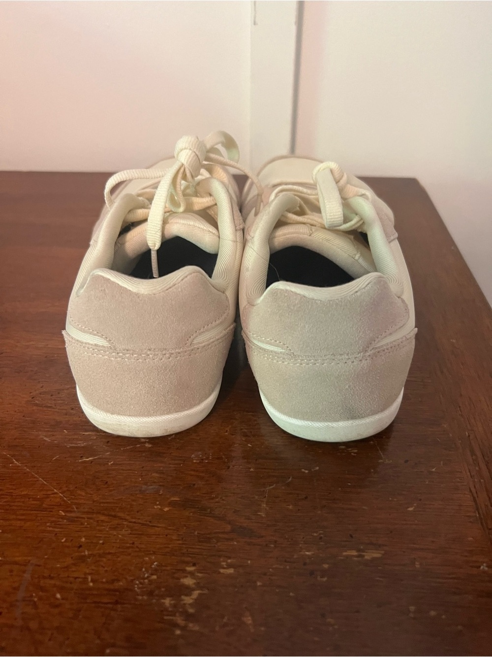 Whitin Cream Casual Lace-Up Sneakers size 40 (8.5) - Picture 3 of 8